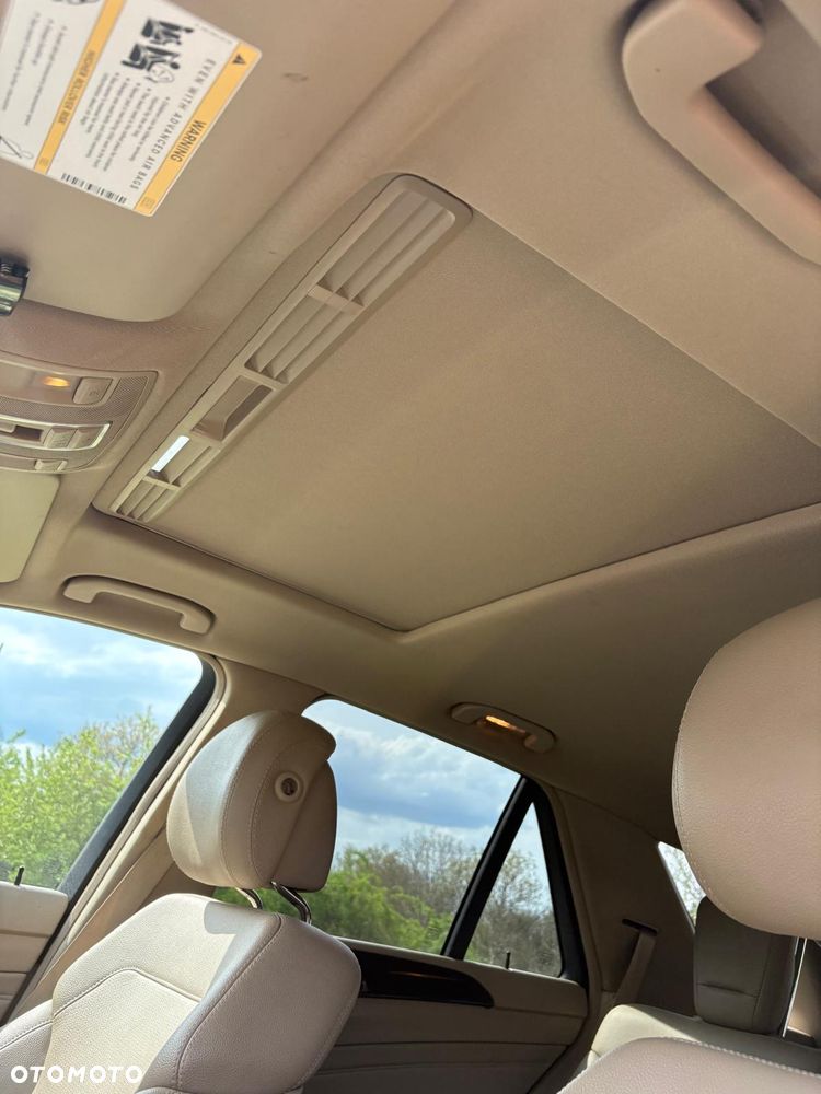Mercedes-Benz ML - 12