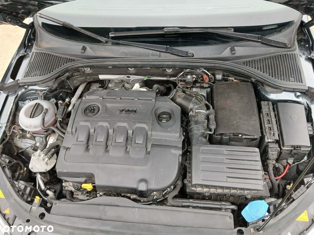 Skoda Octavia 2.0 TDI DSG L&K - 14