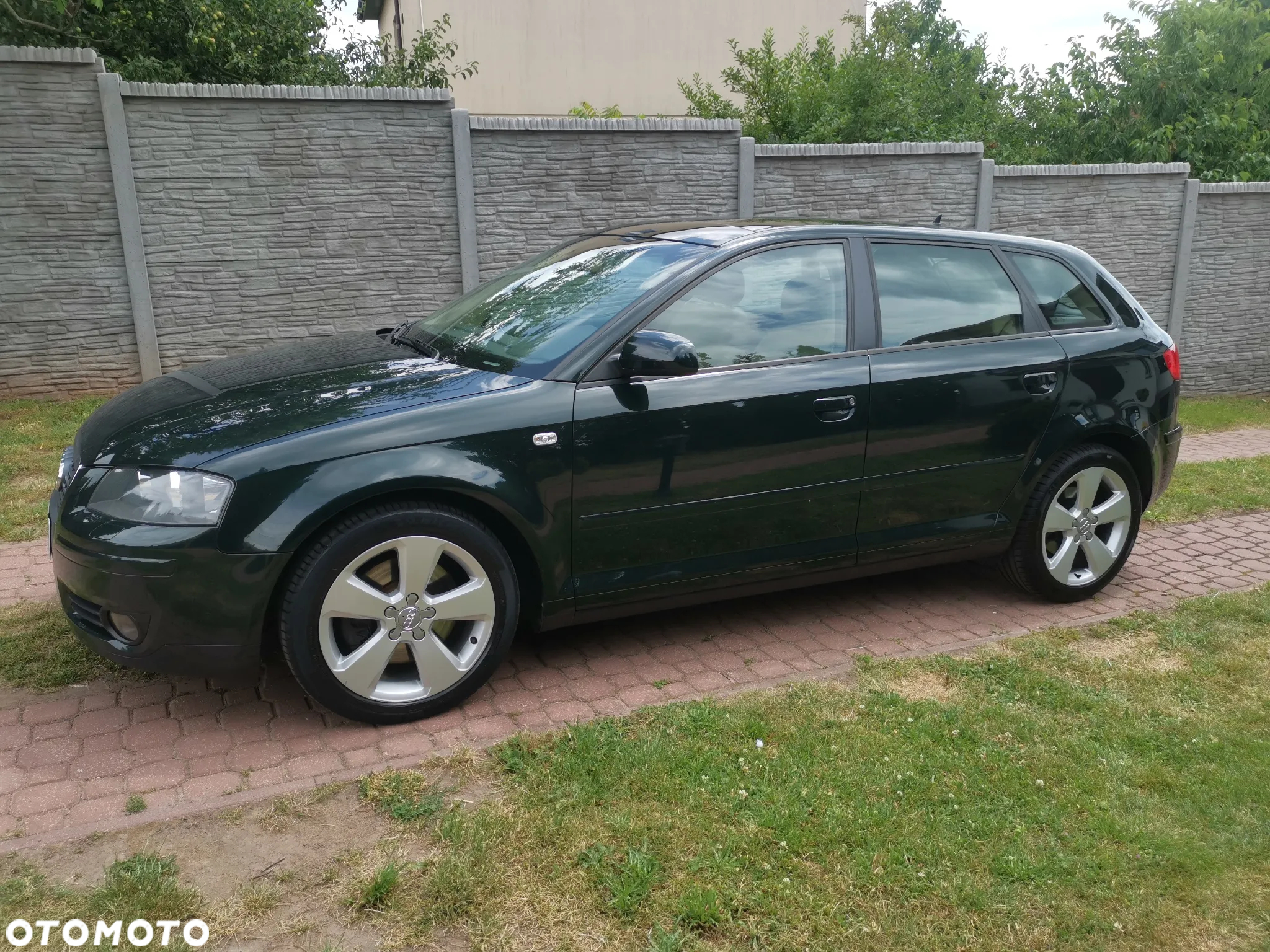 Audi A3 2.0 TDI Sportback DPF quattro Attraction - 3