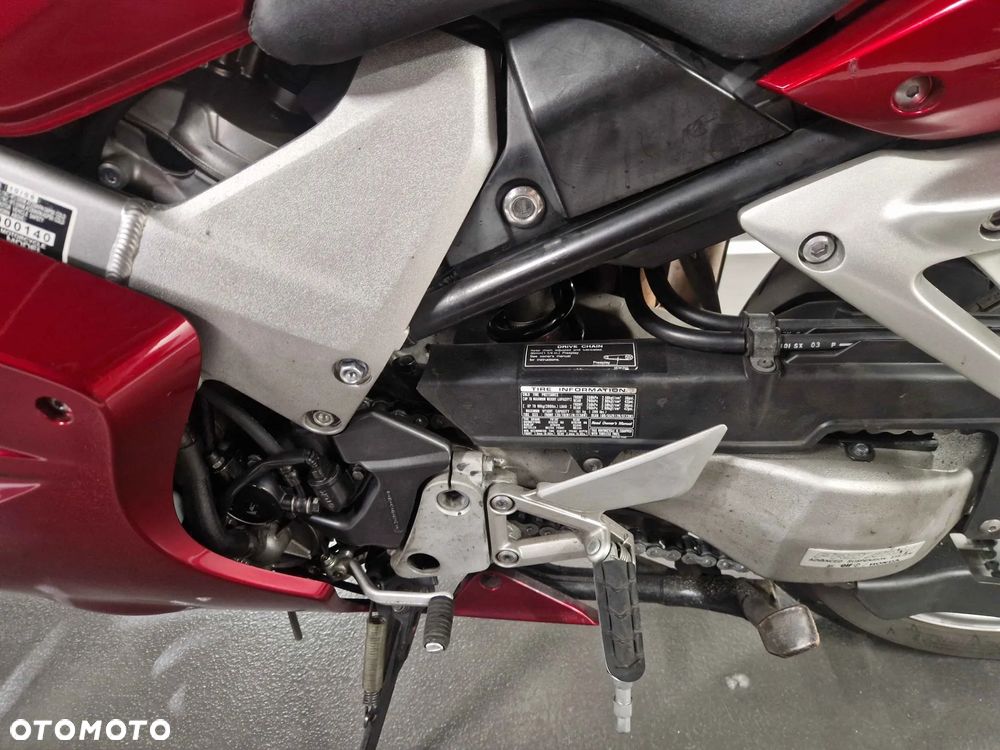 Honda VFR - 21