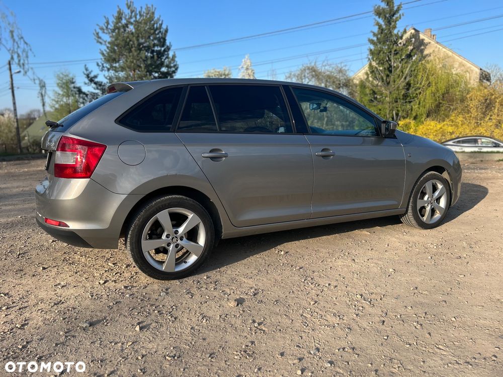 Skoda RAPID 1.6 TDI DPF Edition DSG - 4