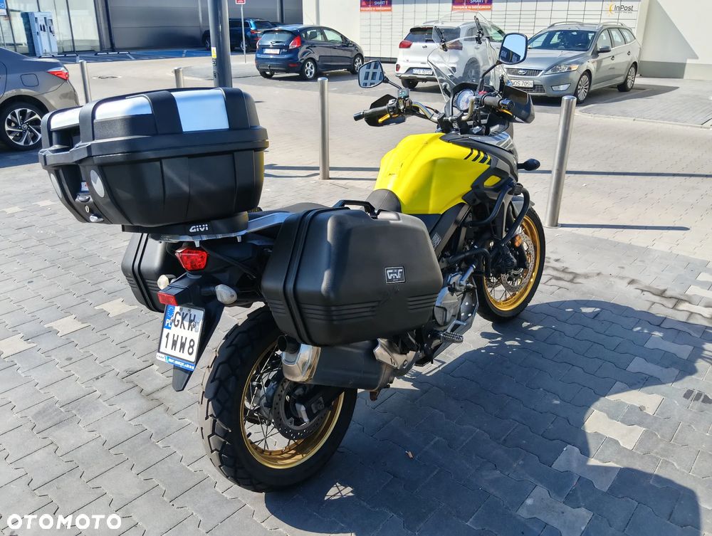 Suzuki V-STROM - 25