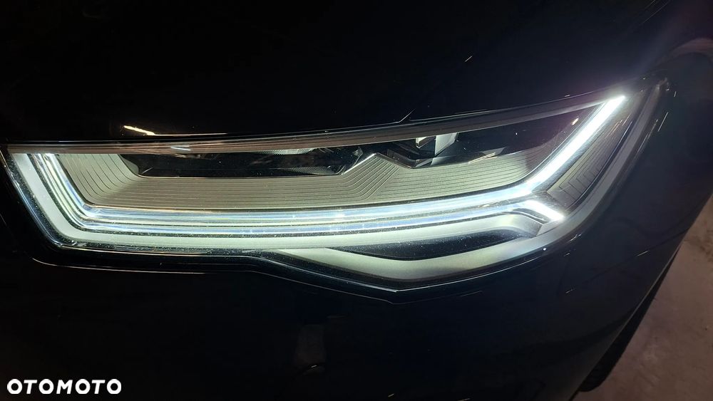 Audi A6 Avant 2.0 TDI Quattro S tronic - 33