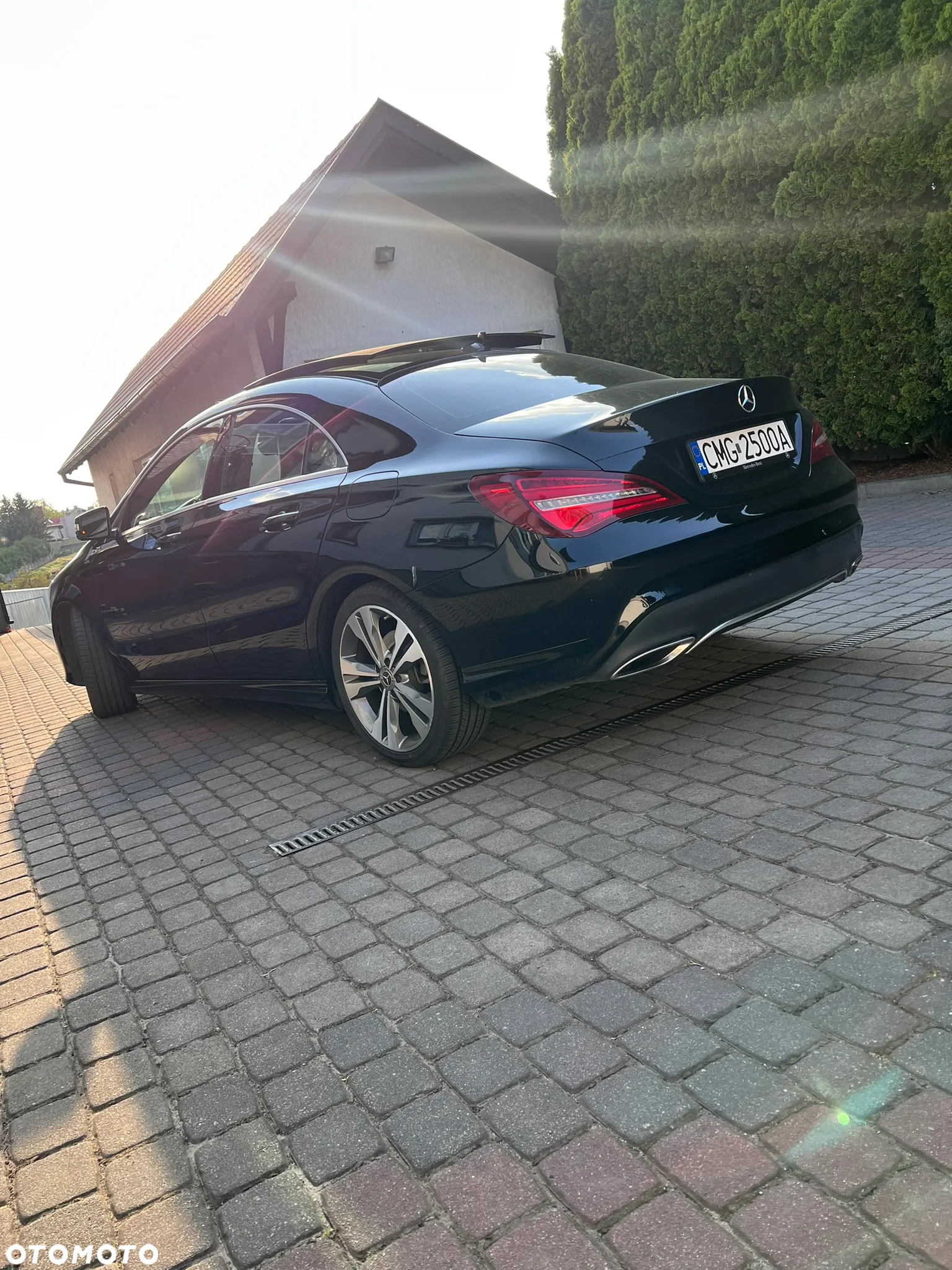 Mercedes-Benz CLA 250 7G-DCT - 11