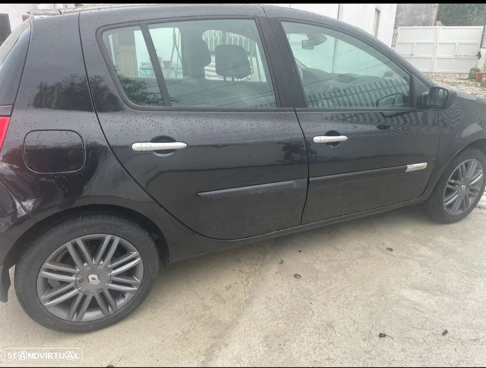 Renault Clio 1.6 16V Initiale Aut. - 2