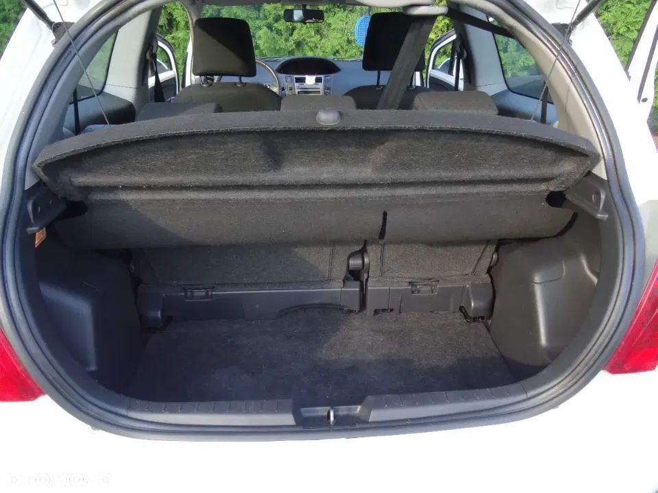 Toyota Yaris 1.4 D-4D Luna - 8