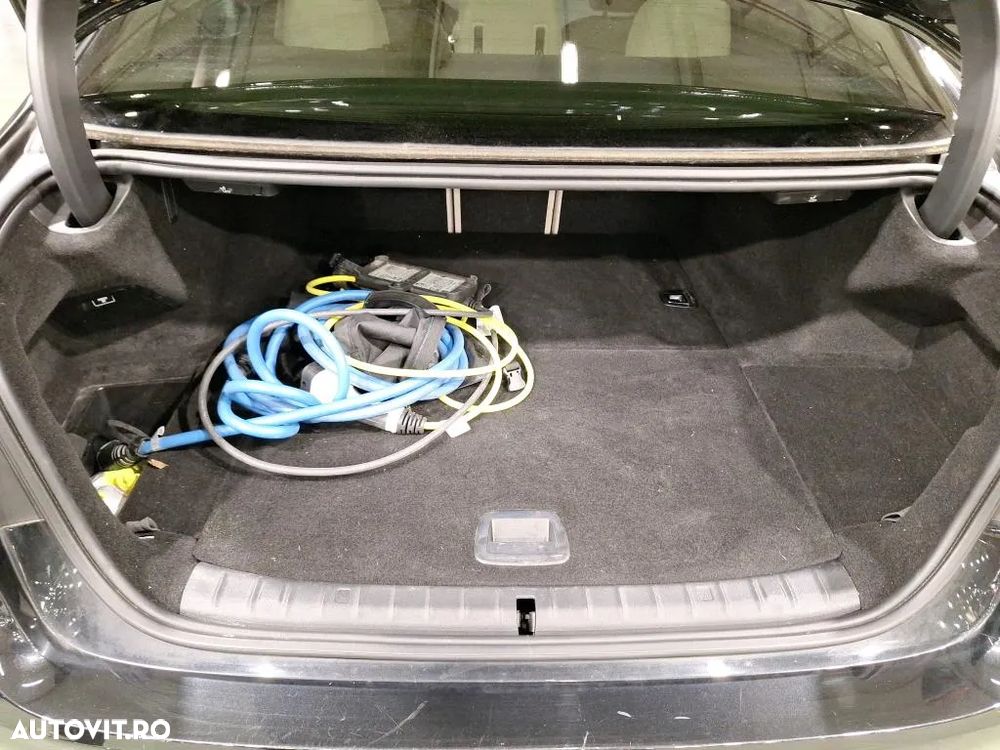 BMW Seria 5 530e AT PHEV - 12