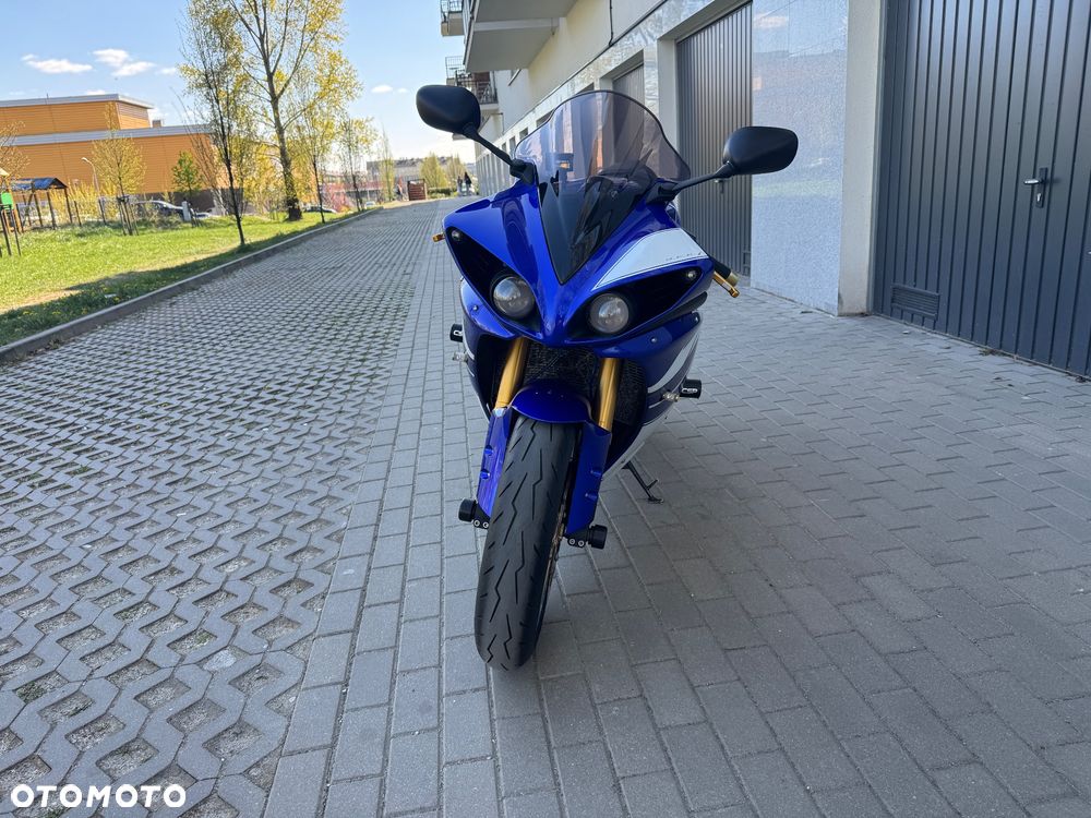 Yamaha R1 - 20
