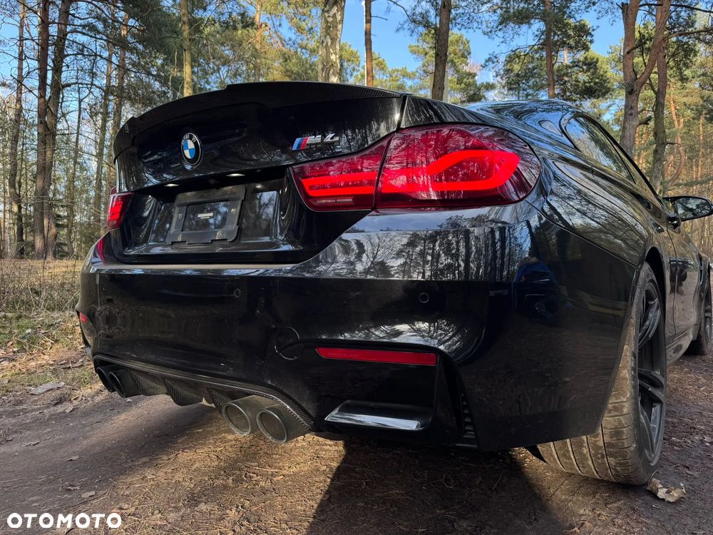 BMW M4 - 40