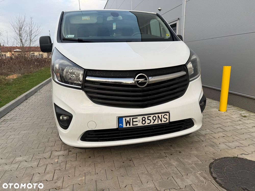Opel Vivaro - 2