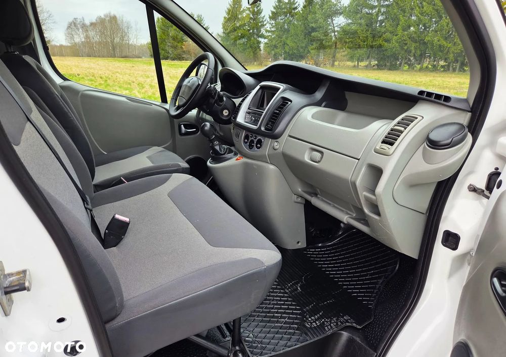 Renault Trafic - 11