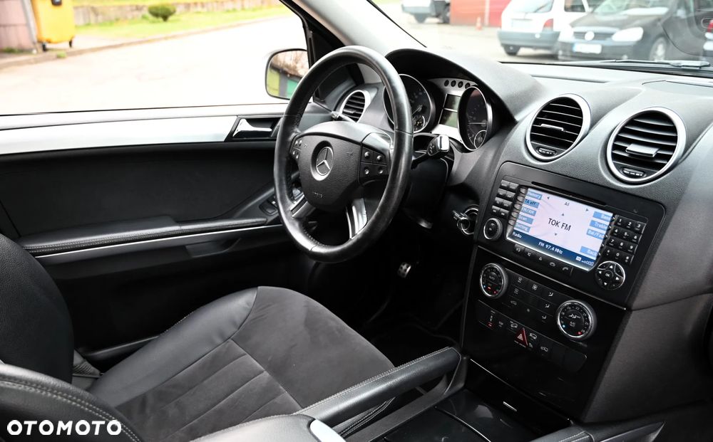 Mercedes-Benz ML - 31