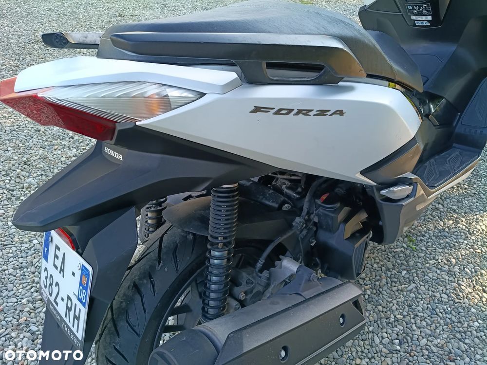 Honda NSS - 9