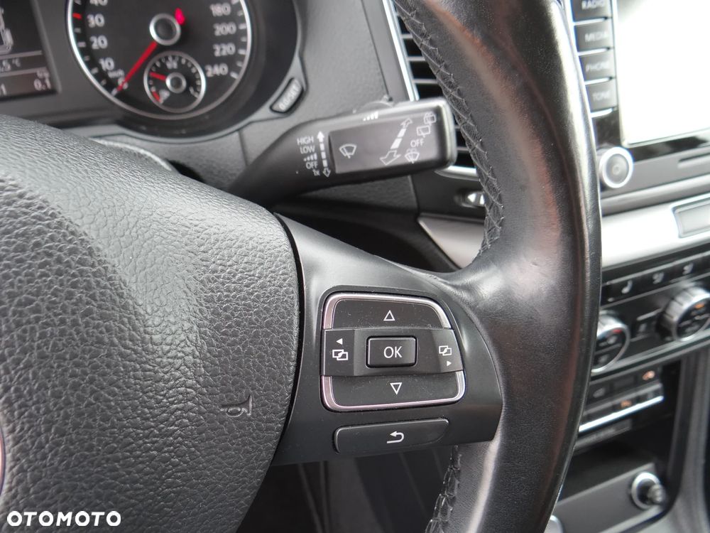 Volkswagen Sharan 2.0 TDI Blue Motion Highline - 29