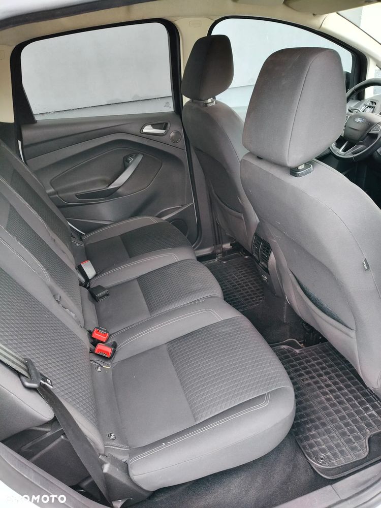 Ford C-MAX - 13