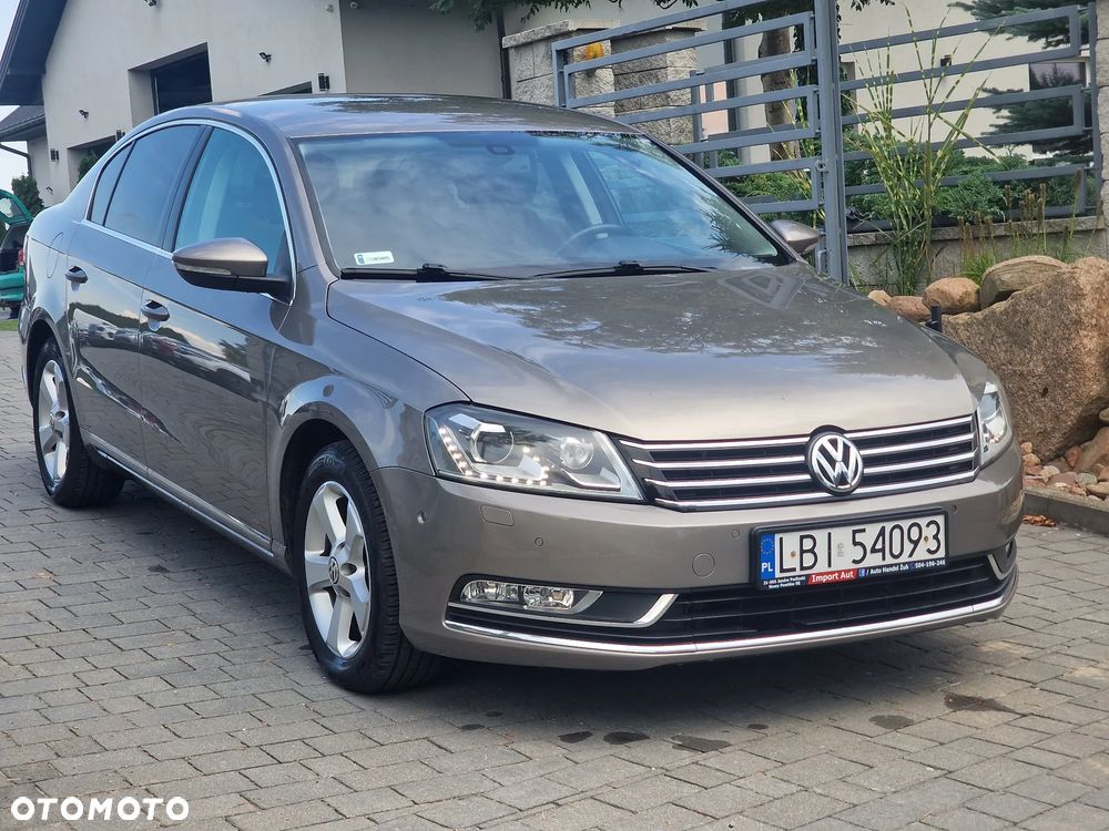 Volkswagen Passat - 19
