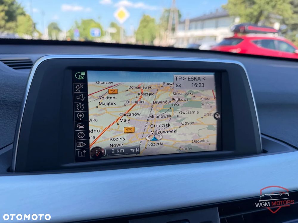 BMW X1 xDrive20i Advantage - 27
