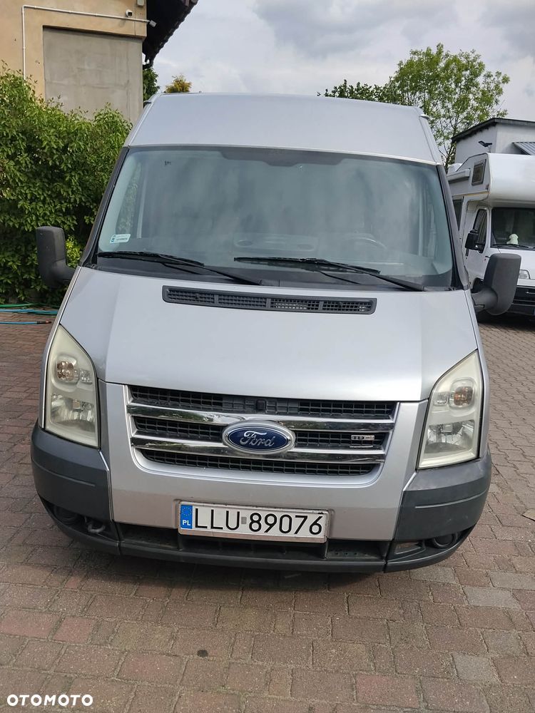 Ford Transit - 1
