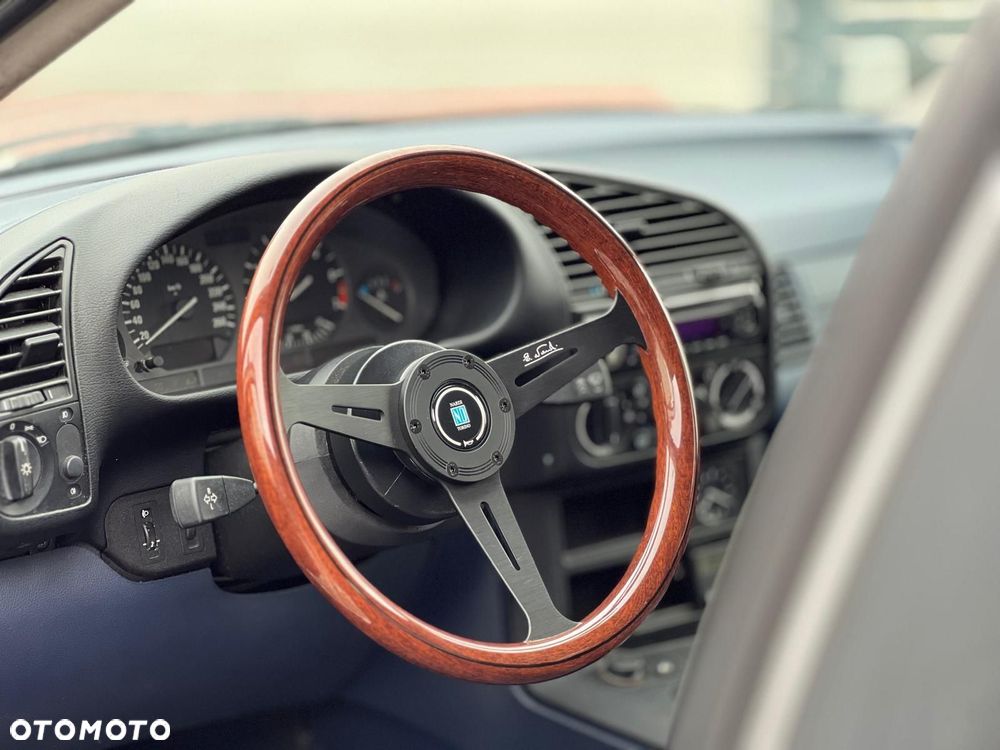 BMW Seria 3 - 13