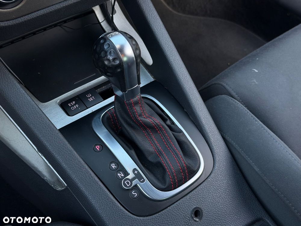 Volkswagen Golf - 17