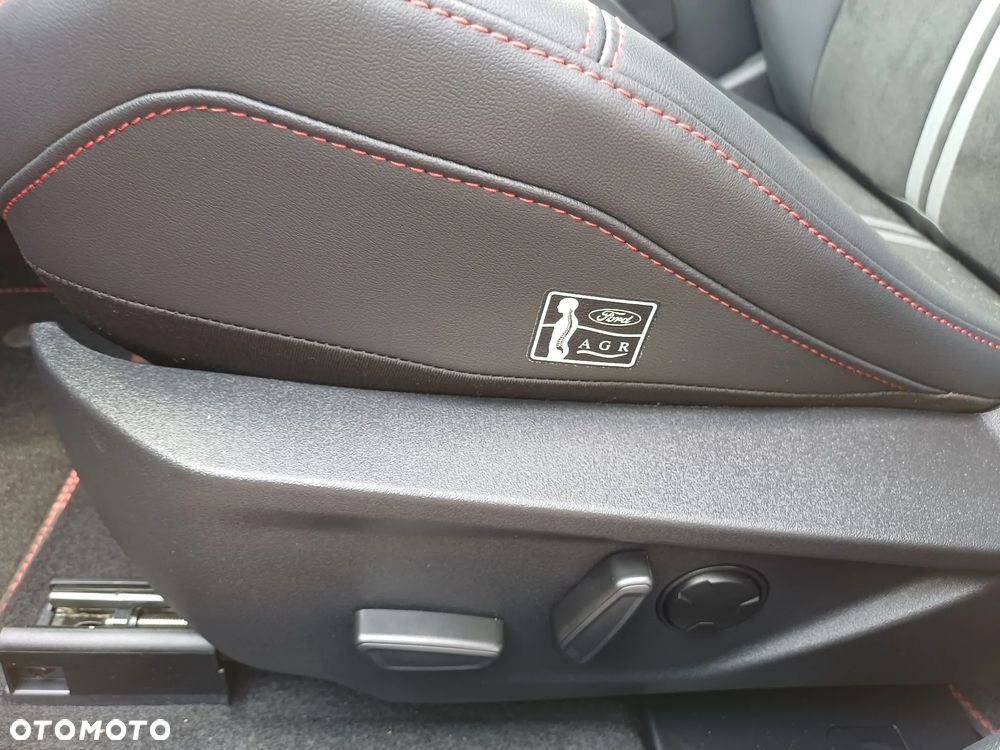 Ford Focus 2.3 EcoBoost ST X - 17