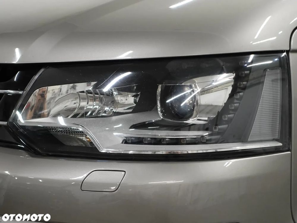 Volkswagen Multivan - 14