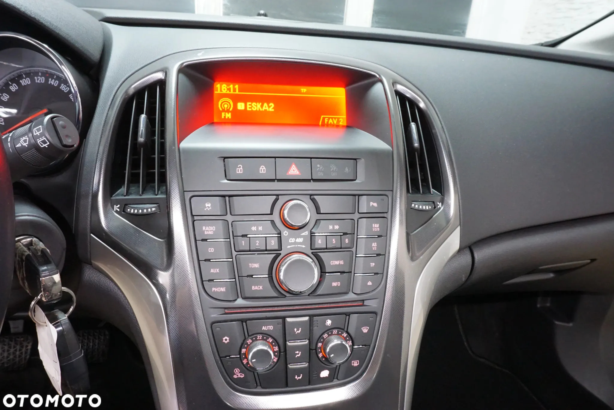 Opel Astra 1.4 Turbo Cosmo - 26