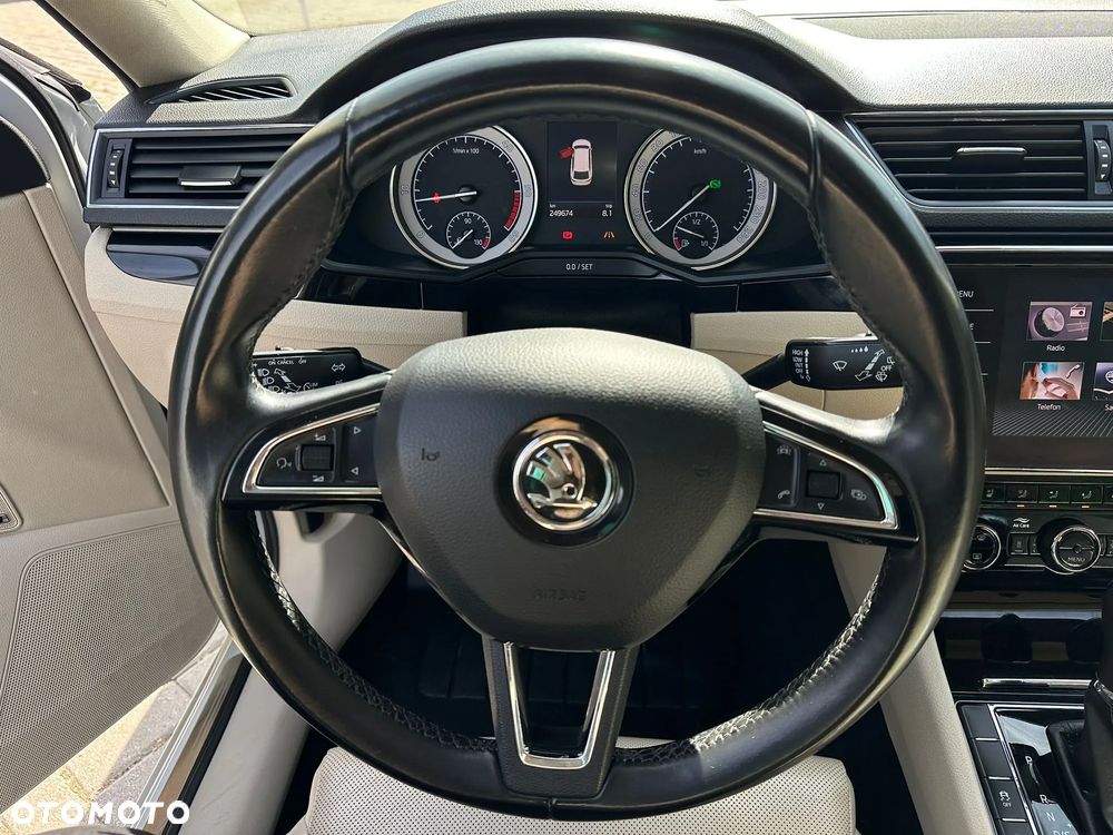 Skoda Superb 2.0 TDI 4x4 L&K DSG - 8