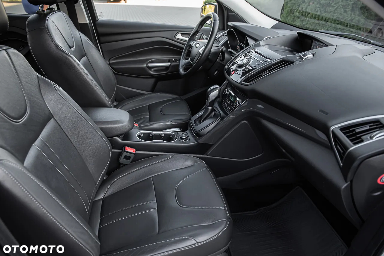 Ford Kuga 1.5 EcoBoost 4WD Titanium - 35
