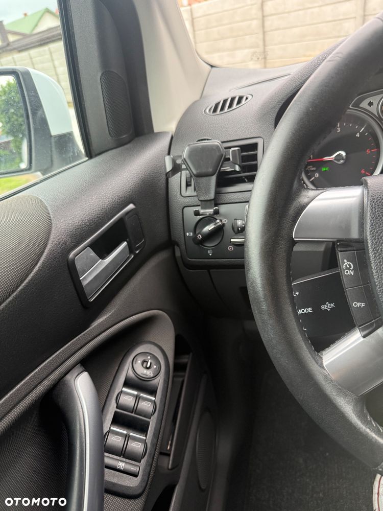 Ford Kuga 2.0 TDCi Trend FWD - 12