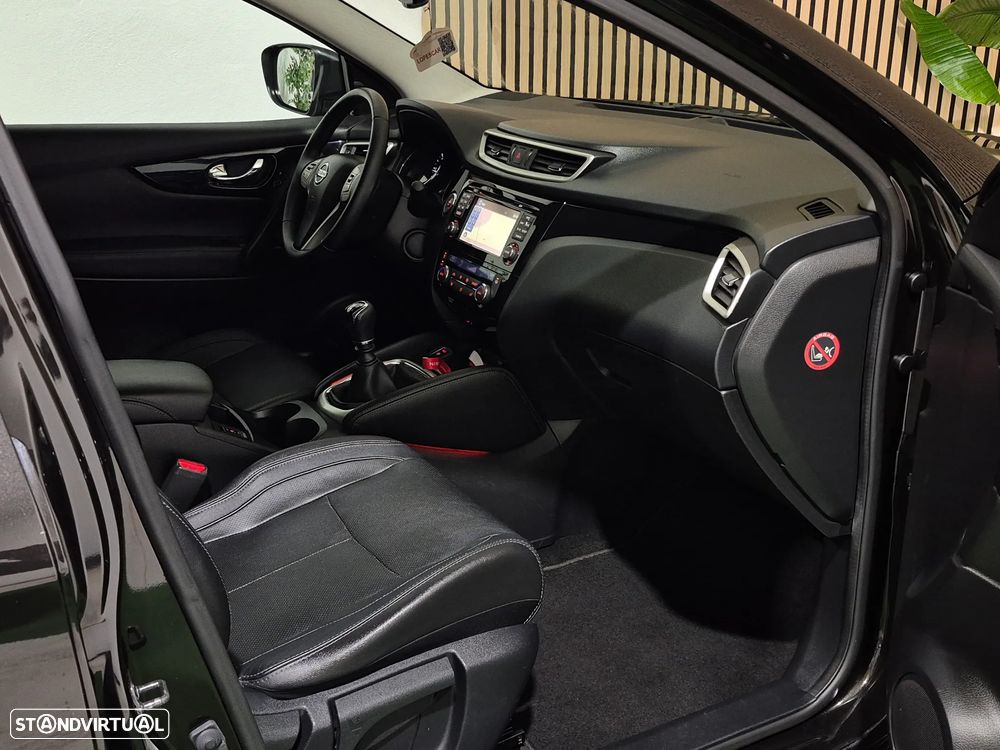 Nissan Qashqai 1.6 dCi Tekna Premium 17 Pele S P.Preta - 8