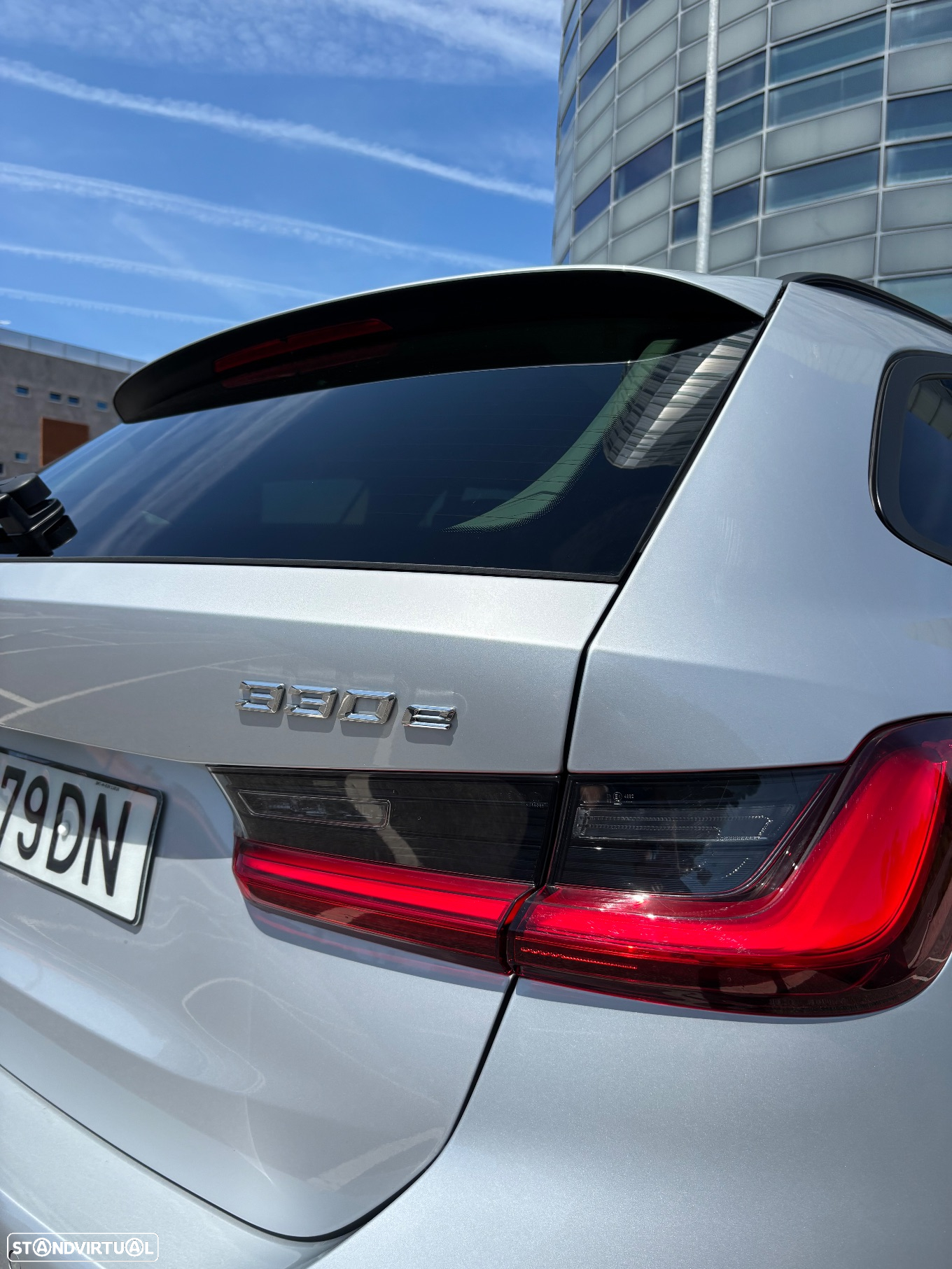 BMW 330 e Touring Corporate Edition Auto - 14