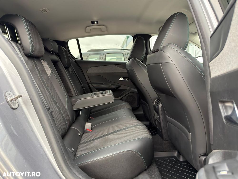 Peugeot 308 PureTech 130 EAT8 Allure - 15