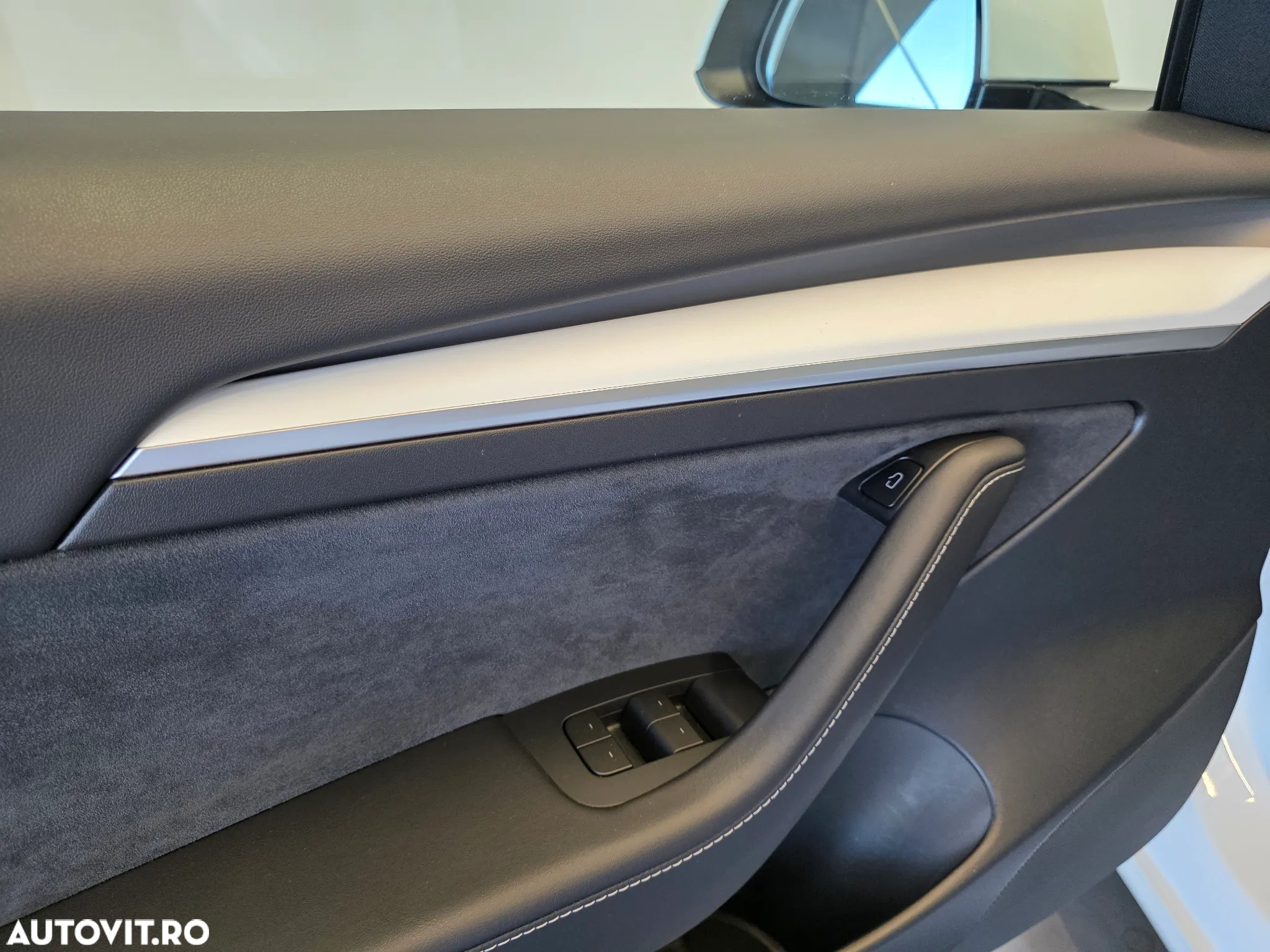 Tesla Model 3 Langstreckenbatterie Allradantrieb Dual Motor - 23