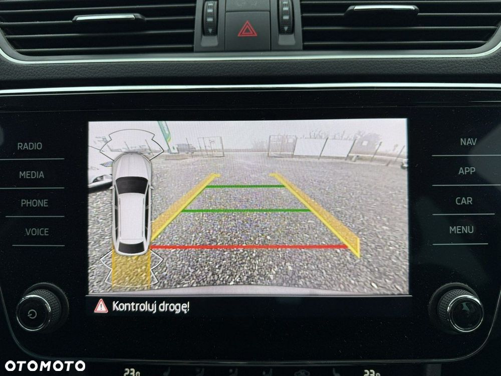 Skoda Superb 2.0 TDI SCR Style DSG - 13