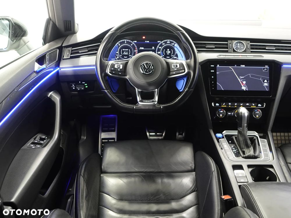 Volkswagen Arteon 2.0 TDI SCR DSG R-Line - 29