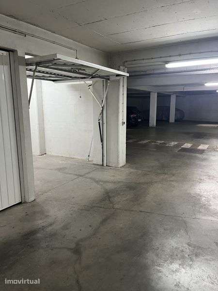 Alugo Garagem Box - Praia da Rocha - Grande imagem: 4/6