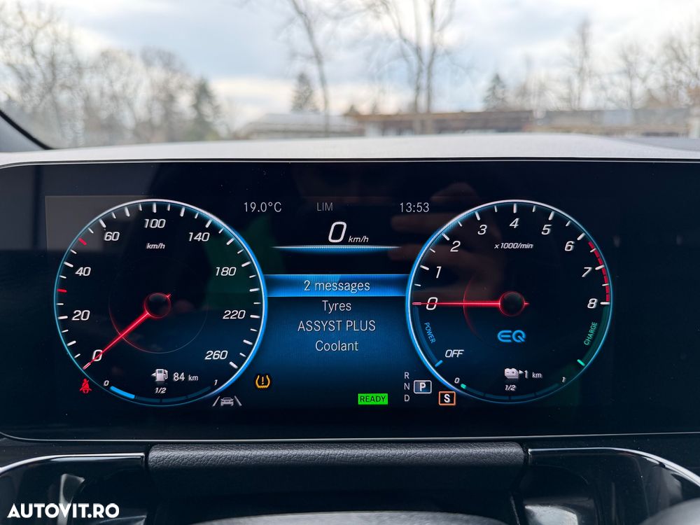 Mercedes-Benz GLA 250 e 8G-DCT Special Edition - 25