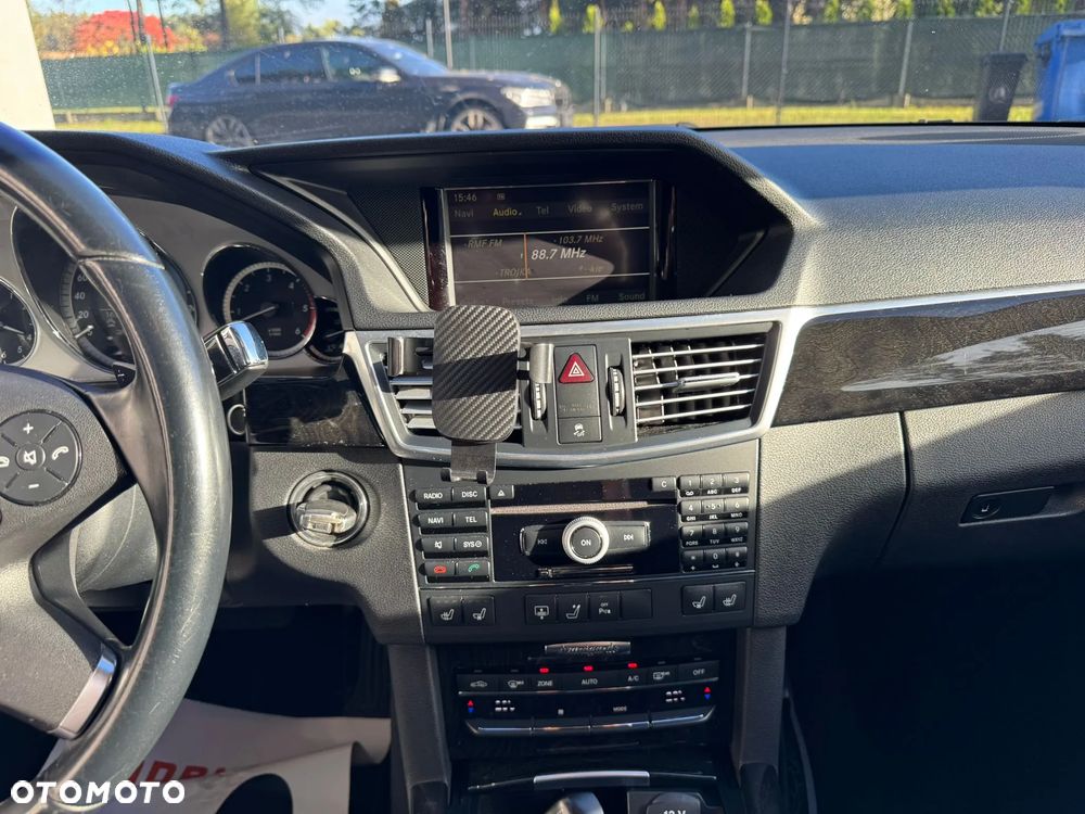 Mercedes-Benz Klasa E 350 CDI DPF BlueEFFICIENCY 7G-TRONIC Elegance - 14