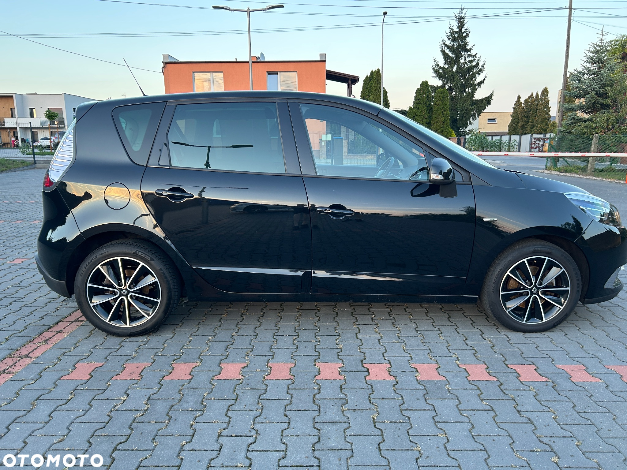 Renault Scenic 1.6 dCi Bose - 7