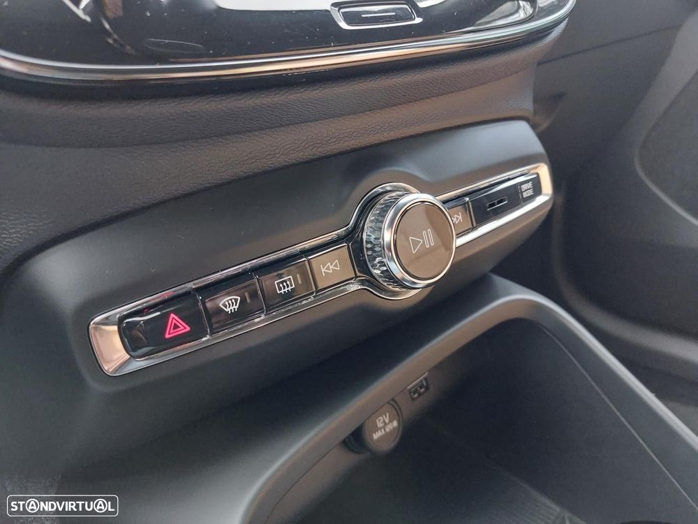 Volvo XC 40 1.5 T5 PHEV Inscription - 37