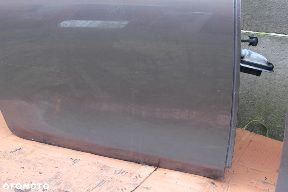DRZWI TYLNE PRAWE BMW F11 A17 2012 - 13