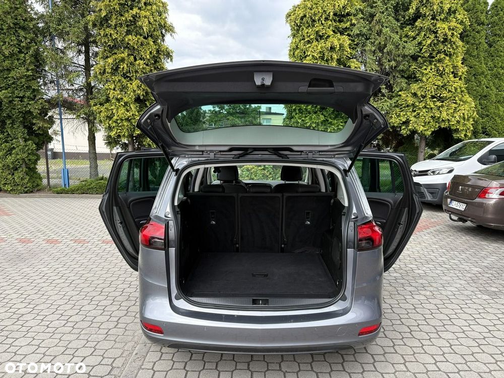 Opel Zafira - 32
