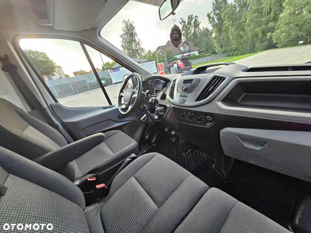 Ford Transit - 11
