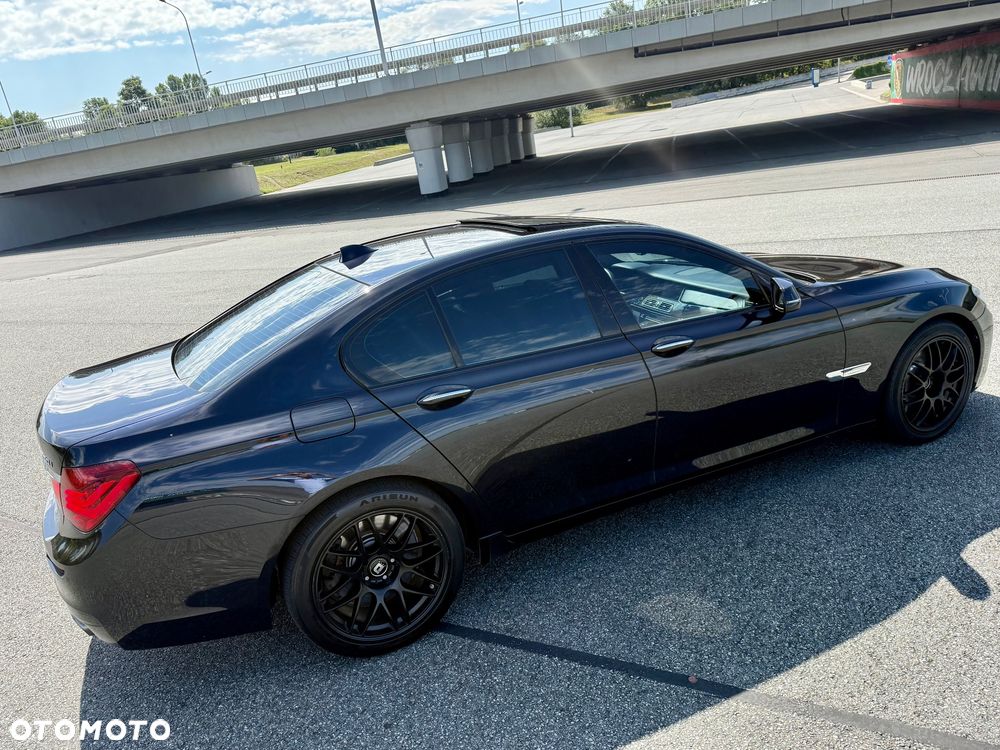 BMW Seria 7 - 8