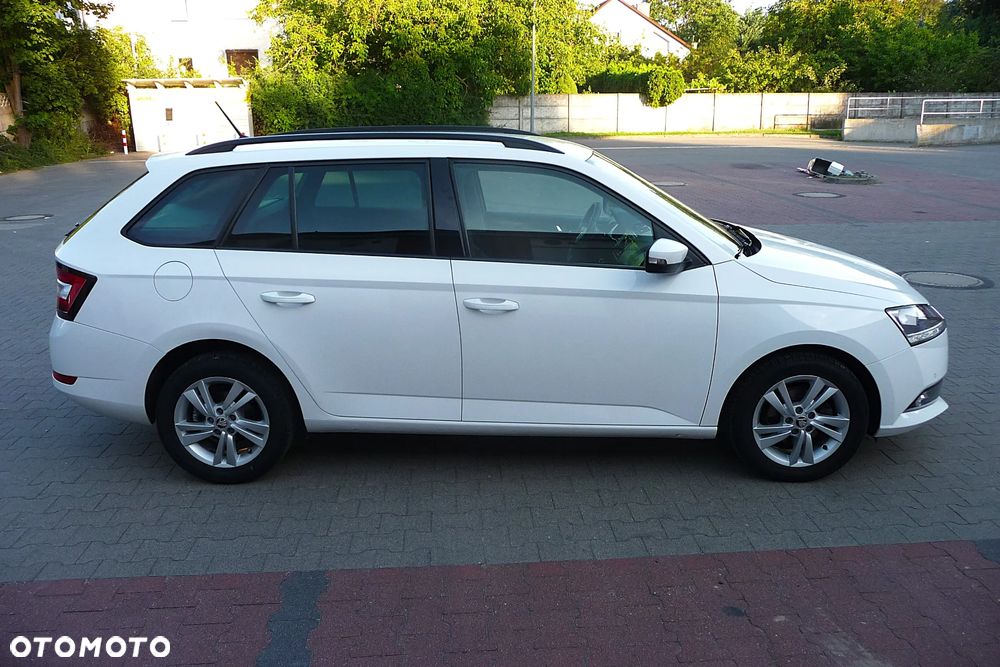 Skoda Fabia 1.0 TSI Ambition - 6