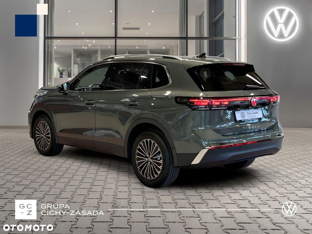 Volkswagen Tiguan 1.5 eTSI Elegance DSG - 4