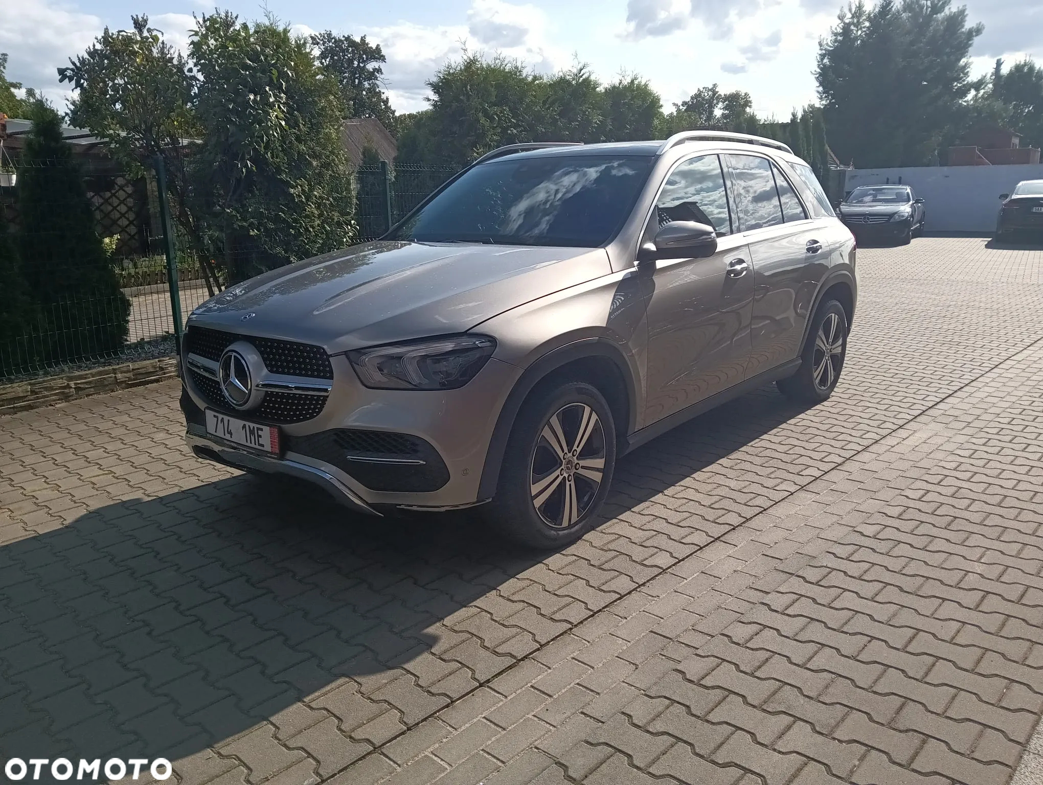 Mercedes-Benz GLE - 13