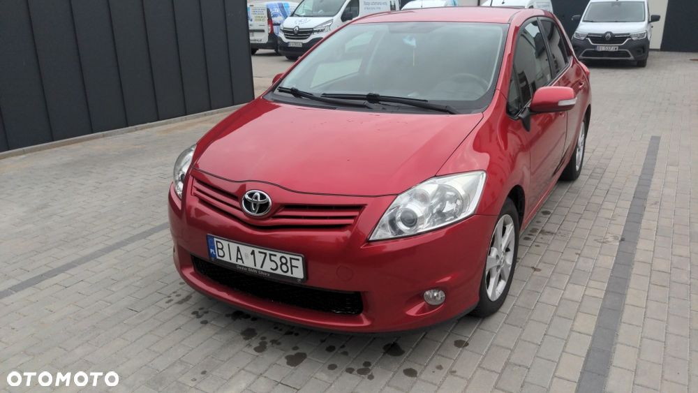 Toyota Auris - 1