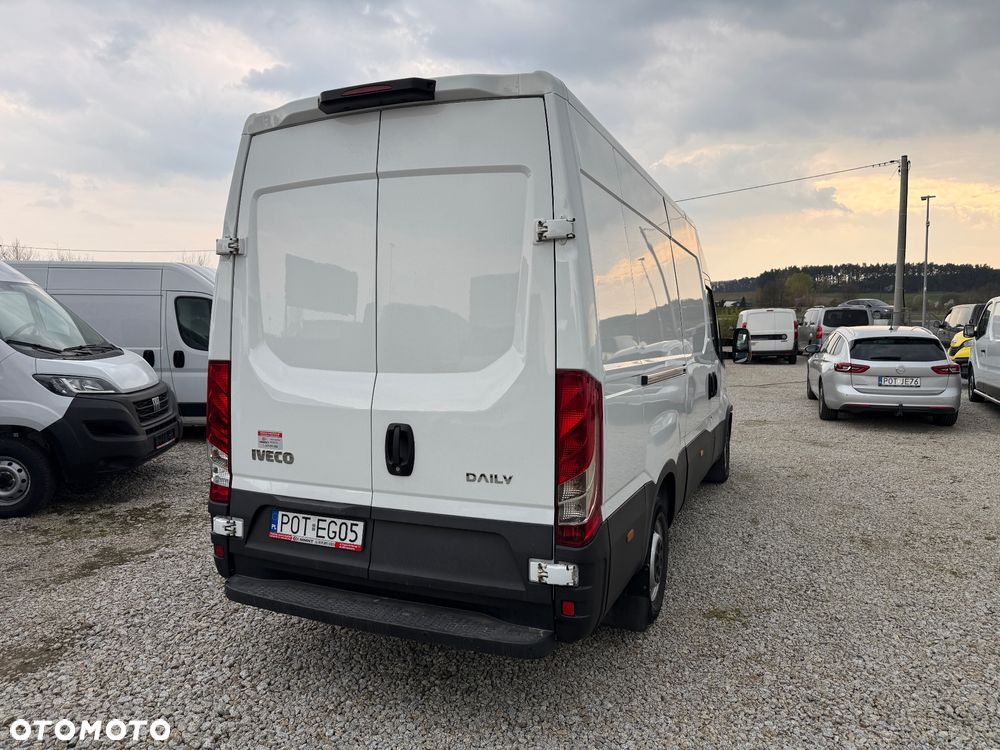 Iveco 2022/Daily/Średni/160 KM/manual/Klima/PDC/ bardzo dobry stan - 8